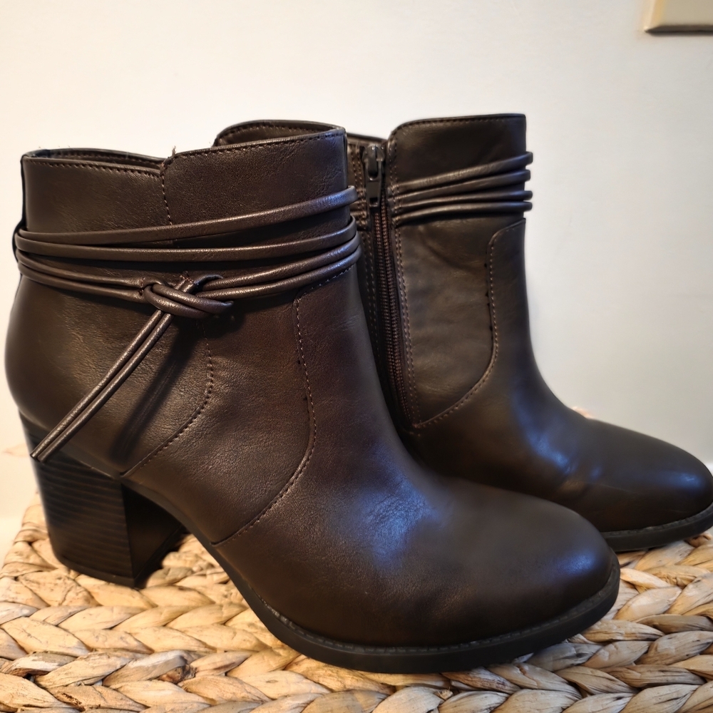 Me Too Dark Brown Ankle Booties